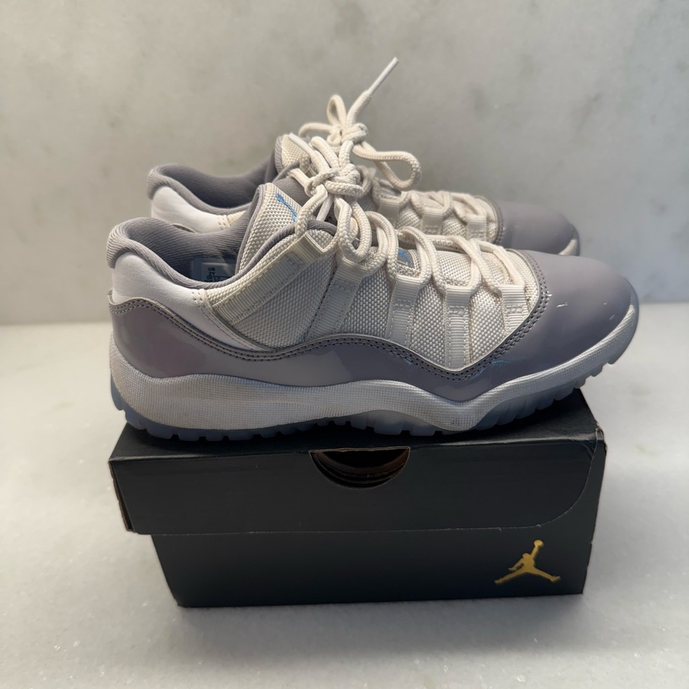 Jordan 11 low Youth Size 2